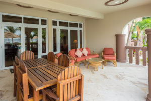 Belizean-Cove-Estates-Balcony