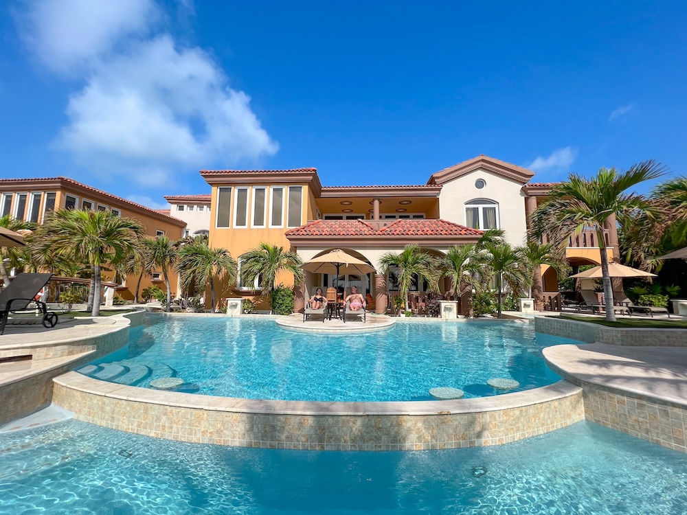 Belizean Cove Estates