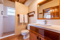 Sea View Upper Level Suite - bathroom