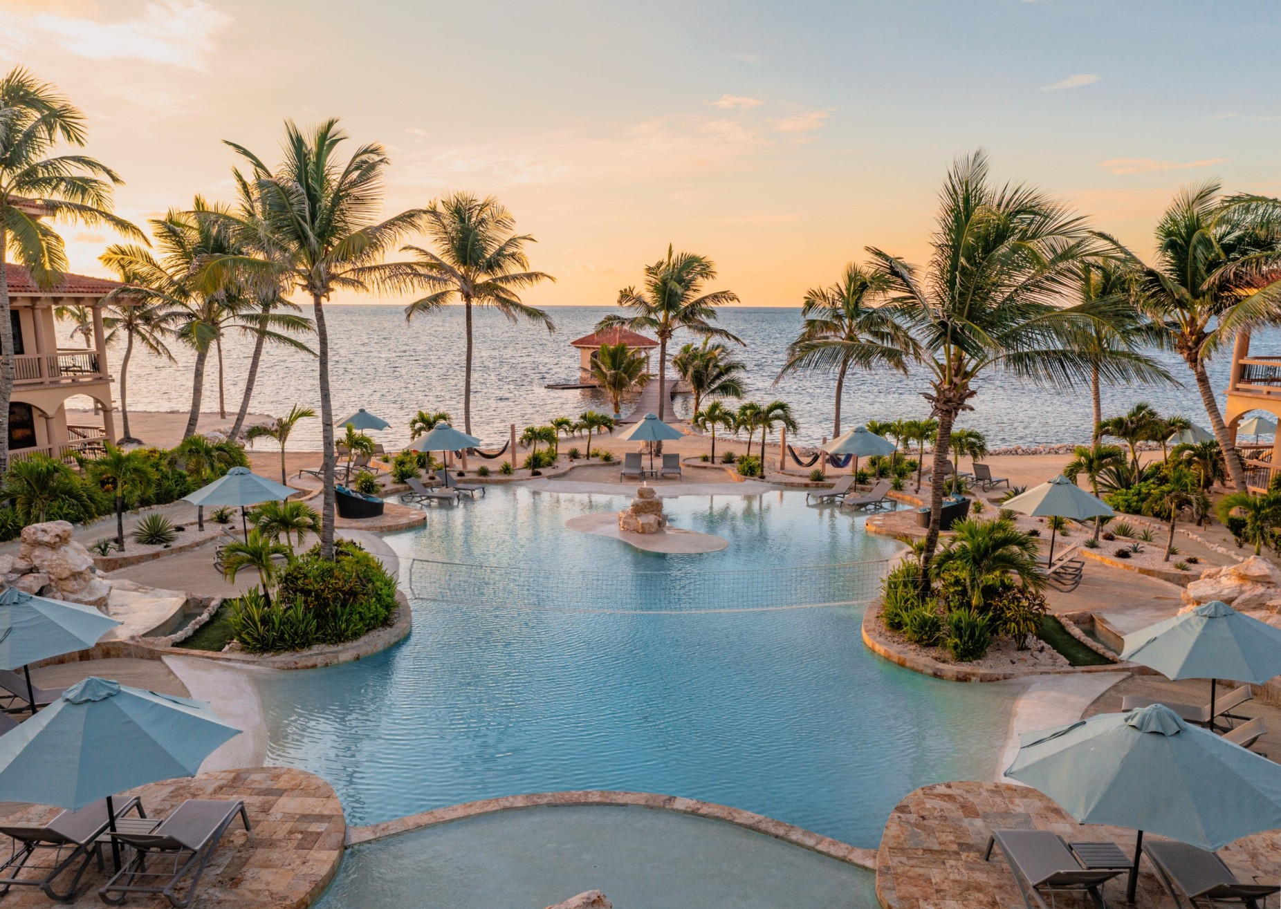 Luxury Coco Beach Resort