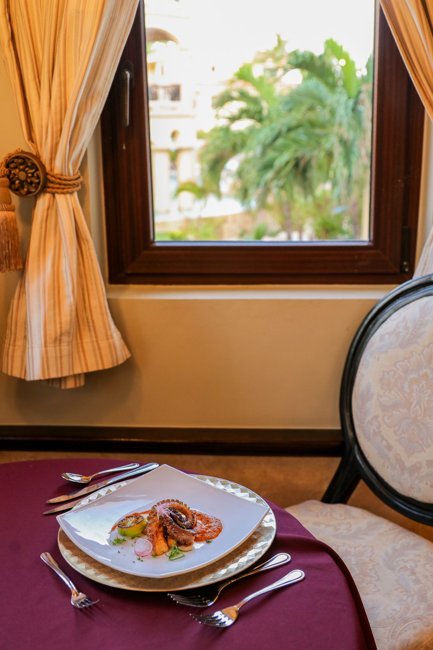 Cocoblanca Restaurant