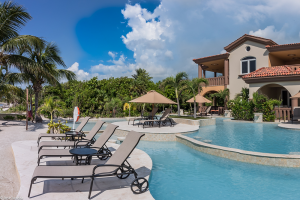 Belizean-Cove-Estates-Lounge