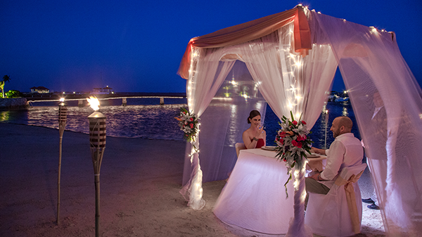 Romantic Candlelight Dinners on the Beach in Belize