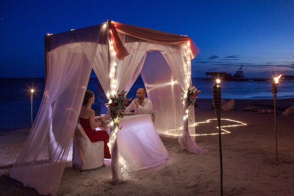 Romantic Dinners on the Beach in Belize Sandy Point Resorts