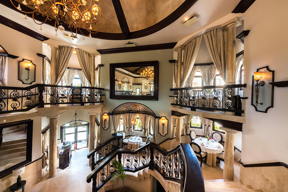 http://www.sandypointresorts.com/wp-content/uploads/2019/07/Cocoblanca-fine-dining-restaurant.png